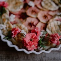 Tarte rustique pommes & fraises